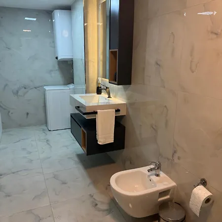 Dielli * Vlorë