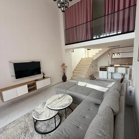 Dielli Apartamento